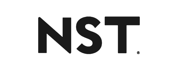 Logo de NST